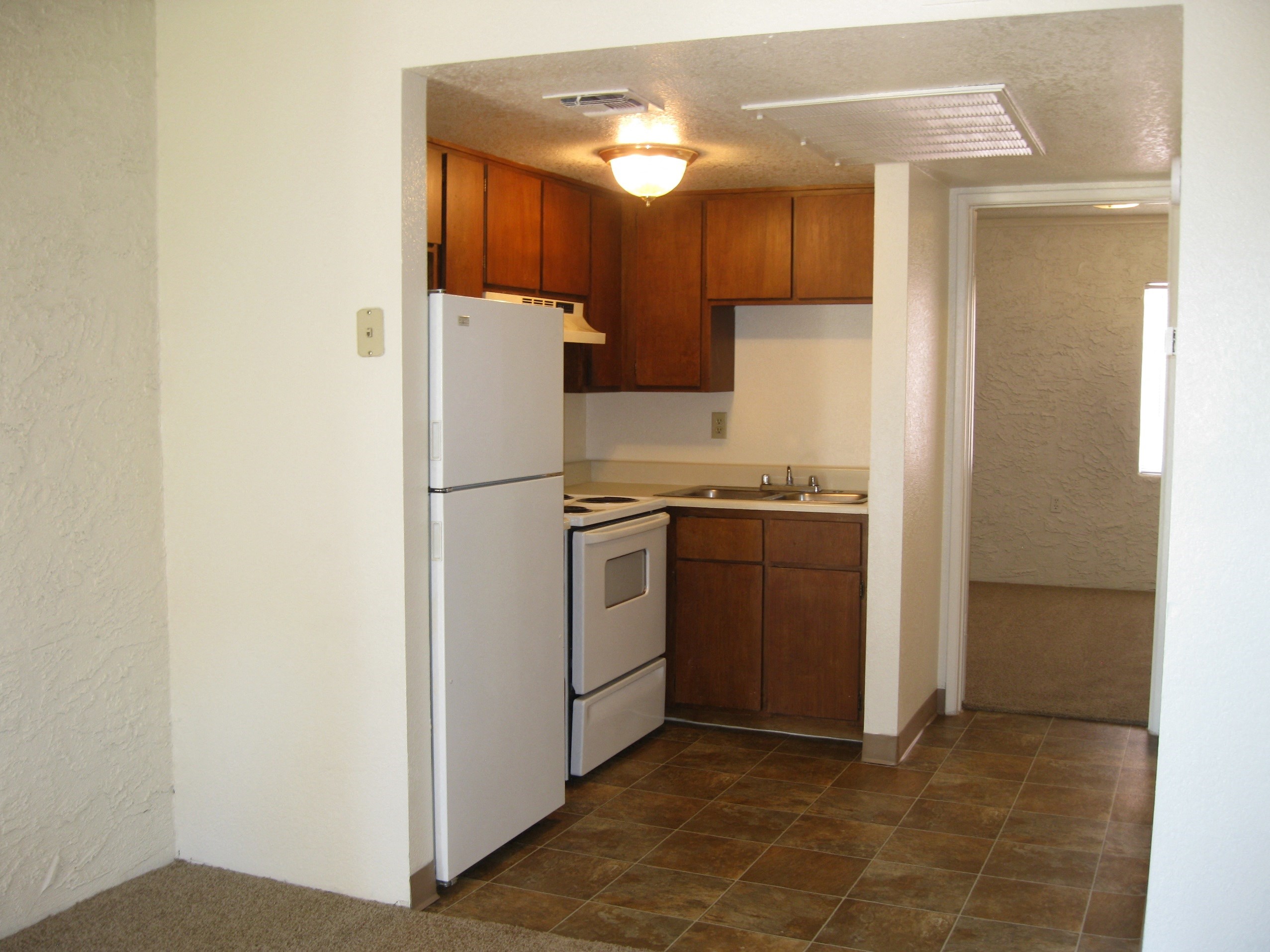 Golden Sands Resorts Apartments, 630 East 9th Avenue, Apache Junction